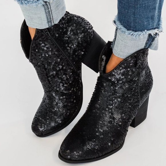 Very G Sprinkle Booties- Black - Picture 2 of 9
